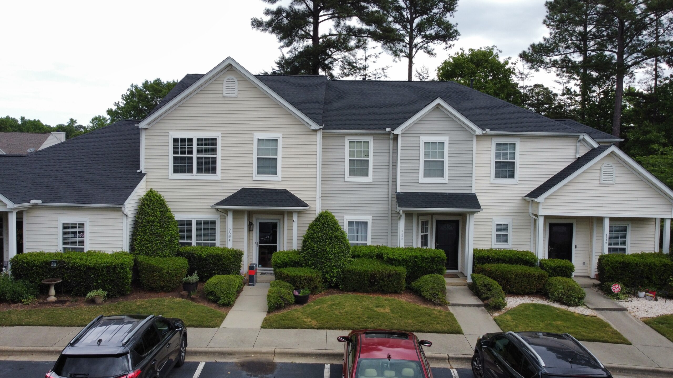 The shingle master luxurious raleigh townhome community